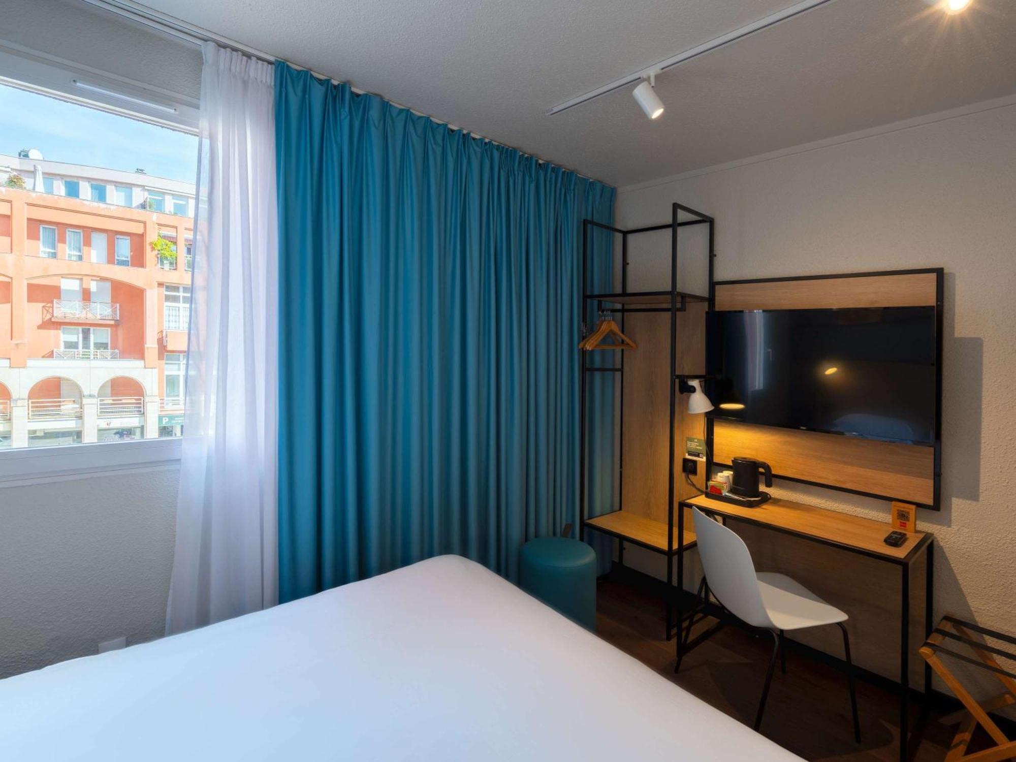 Ibis Centre 3*
