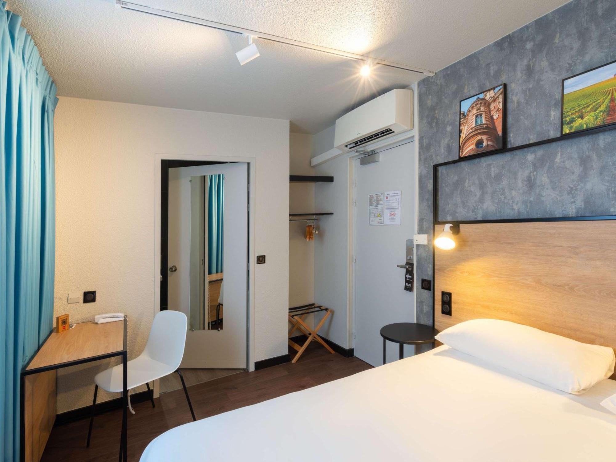 Hotel Ibis Centre 3*