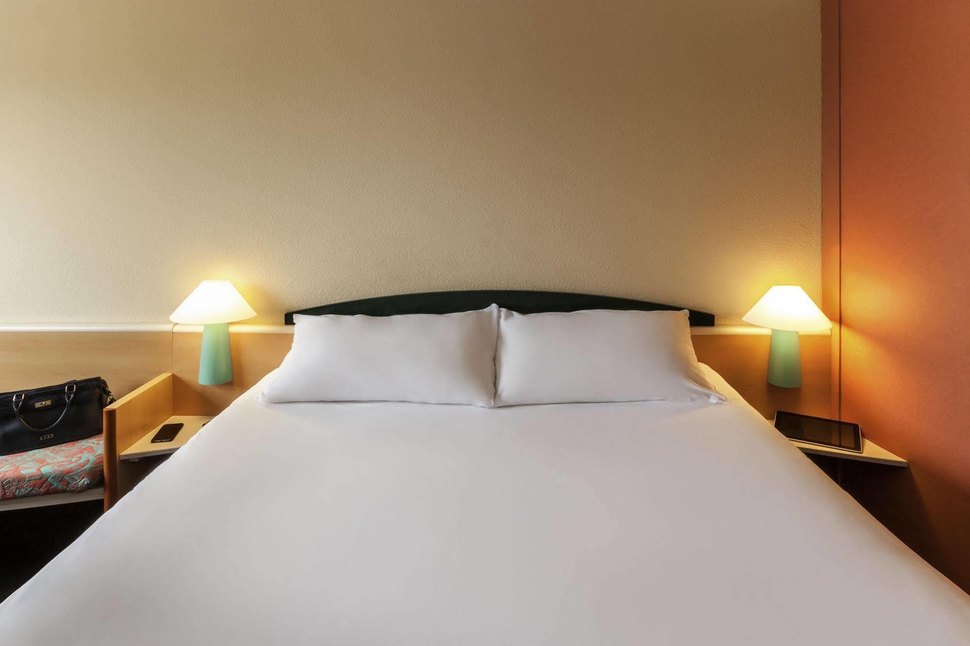 Ibis Centre Hotel